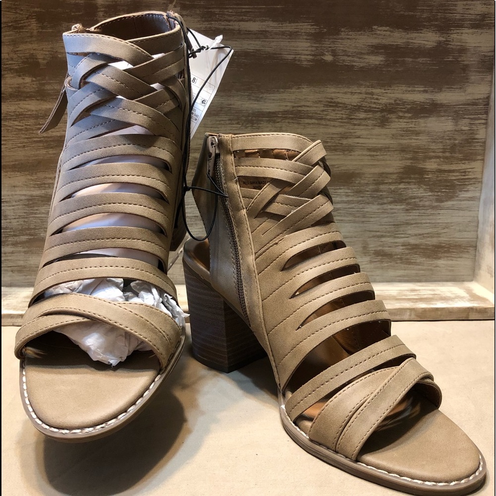 Women’s Elda Microsuede Heeled Pump Sandals NWT
